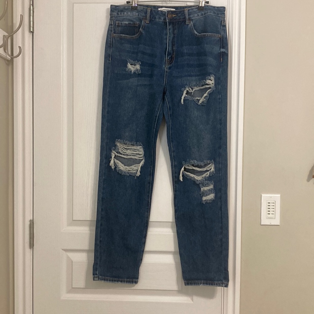 Forever 21 Straight Leg Ripped Jeans
